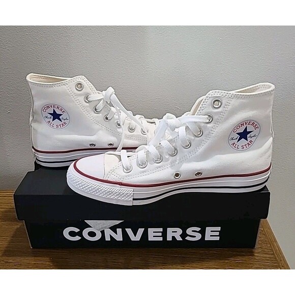 NIB Converse CHUCK TAYLOR All Star High Top Unisex Canvas Sneakers M 6.5, W 8.5 - Picture 1 of 6